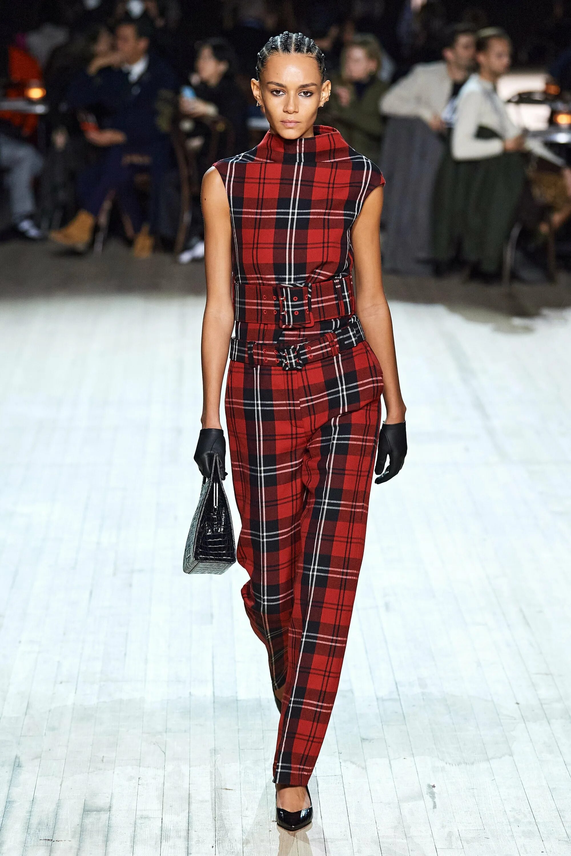 клетка в моде. модные платья клетка 2023. стильное платье в клетку. клетка виши 2023. клетка виши 2023.