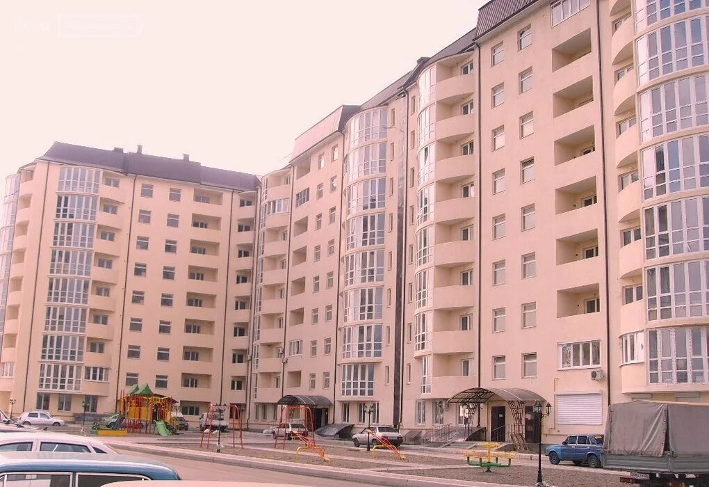 Жк березовый 2 пятигорск. Пестова 9 пятигорск. Жк золотой ключик кисловодск. Нежнова. Квартиры от застройщика в пятигорске.