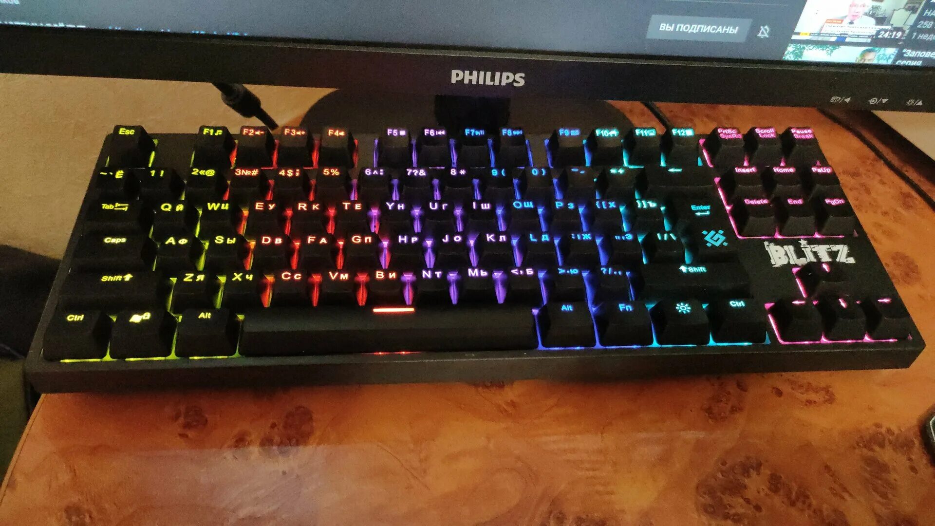 Defender blitz gk-240l rainbow. Defender blitz gk-240l ru rainbow black usb. Клавиатура defender (45240) blitz gk-240l. Механическая клавиатура defender blitz. Игровая клавиатура defender blitz gk-240l black.