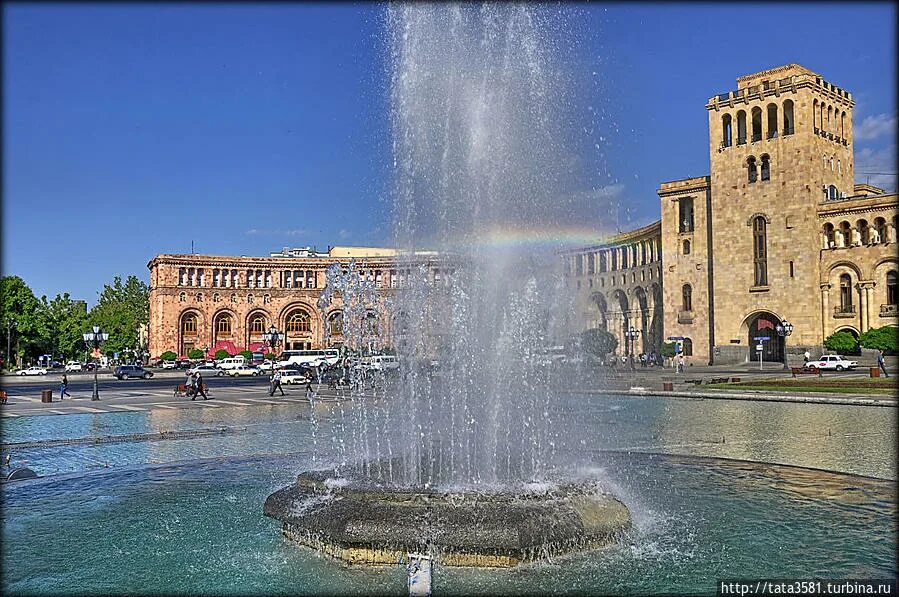 Республиканская площадь. Площадь Республики Ереван. Армения Ереван площадь Республики. Площадь в Ереване в центре. Ереван площадь Республики аока.