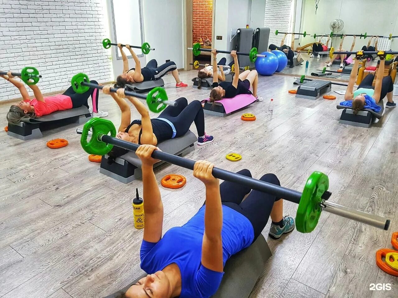 Последовательность упражнений в комплексе утренней гимнастики. Тренировка упражнения 2. Тренировка упражнения 2. Тренировка на улице. Кроссфит табата.