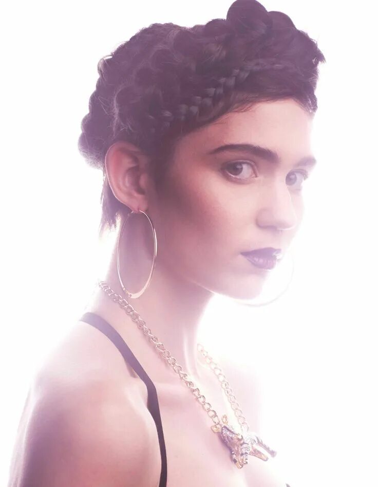 Клэр граймс. Клэр буше граймс. клэр элис буше. grimes певица. граймс певица 2025.