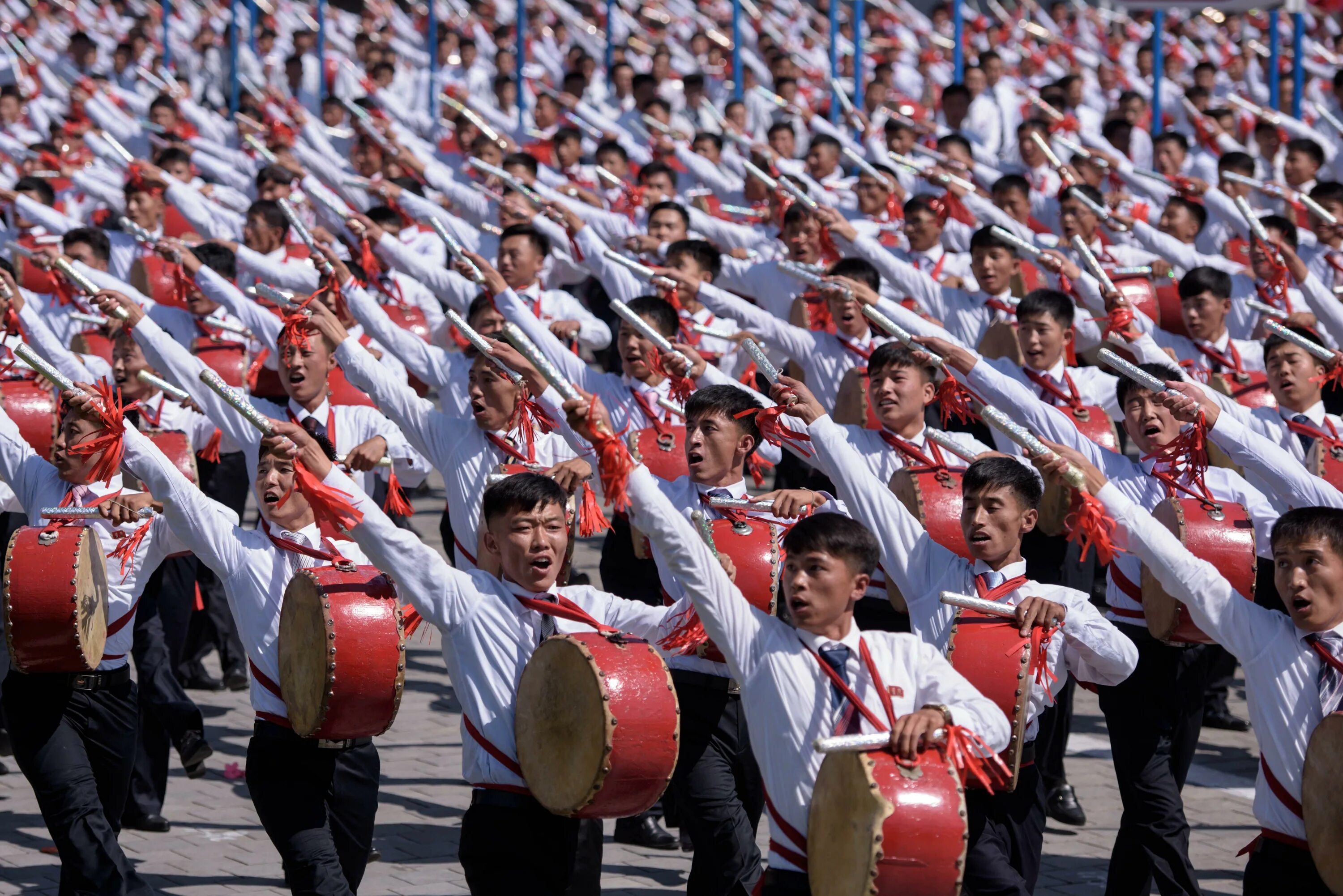 Группы северной кореи. КНДР Северная Корея. Парад в Пхеньяне. Северная Корея Пхеньян. Киппымчо Северная Корея.