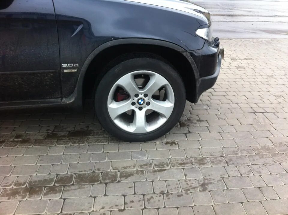 Диски бмв х5 разноширокие. BMW e53 132 стиль. Диски БМВ е53 132. 132 Стиль BMW e70. Диски 132 стиль BMW x5.