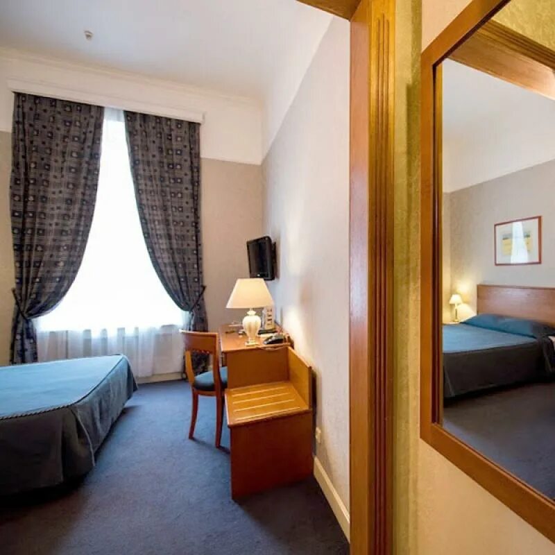 Grand hotel 2