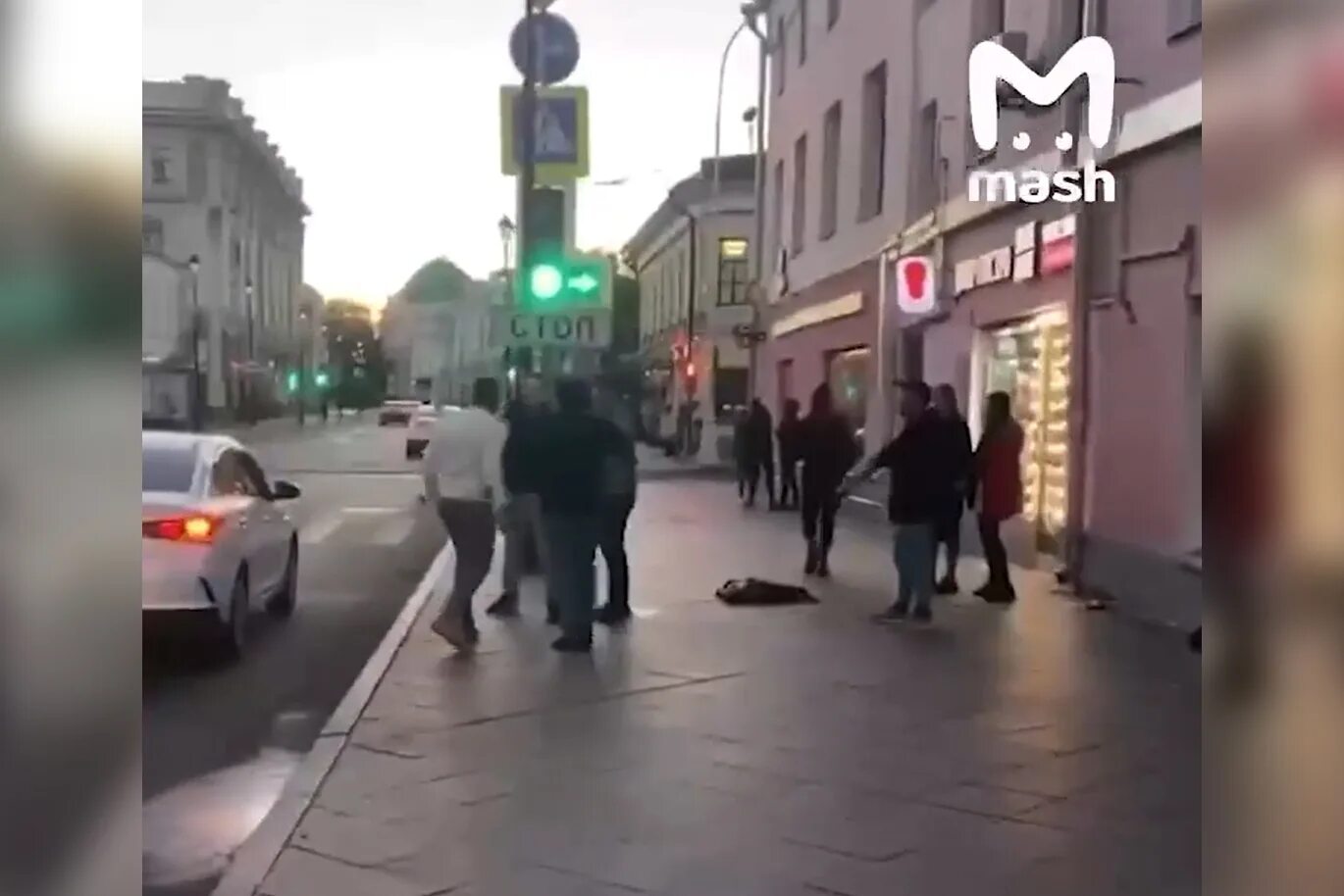 Кадры нападения на сити. Драка в центре Москвы вчера.