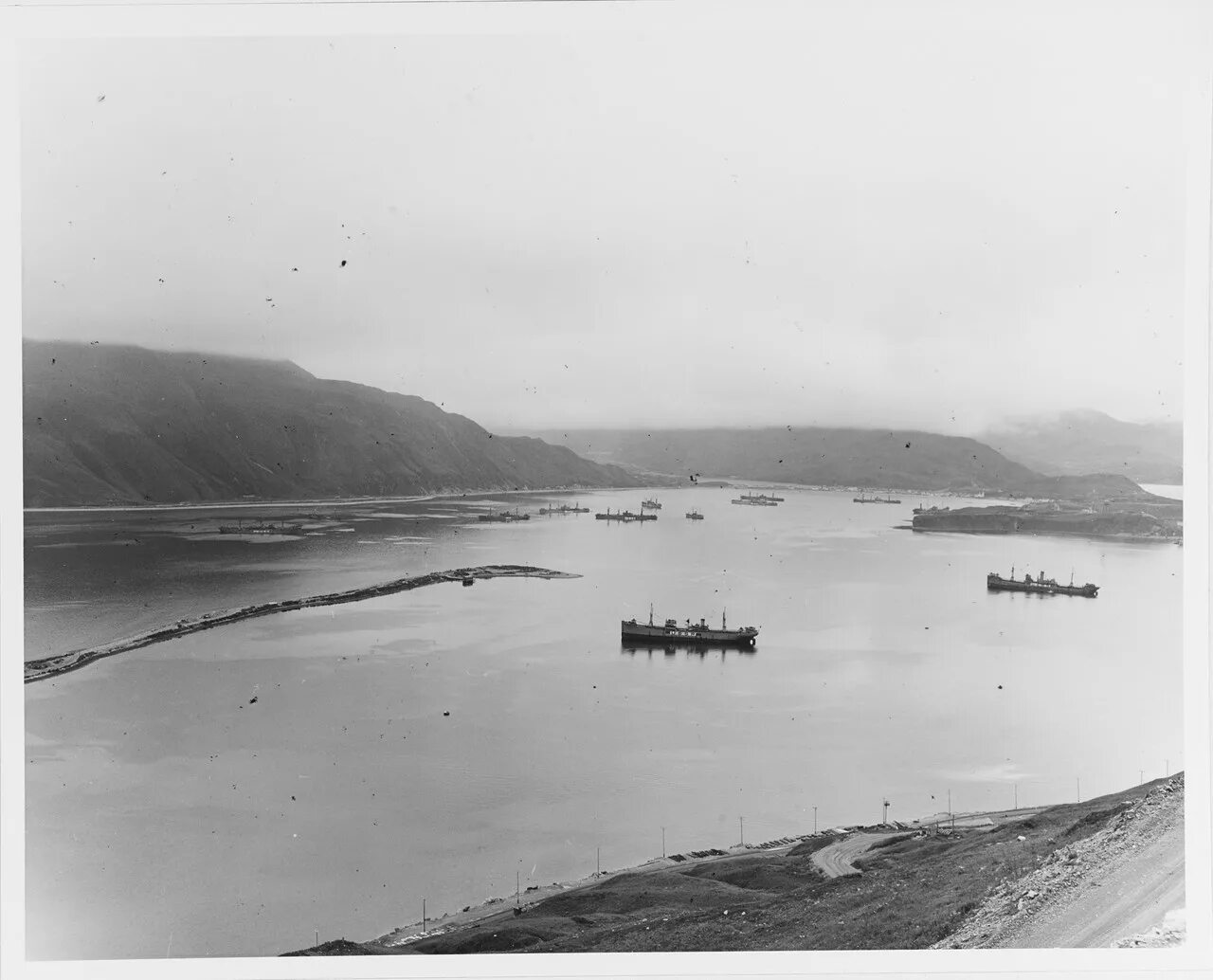 Аляска 9. Уналашка датч-Харбор на карте. Бухта Батарейная фото 1945 год.