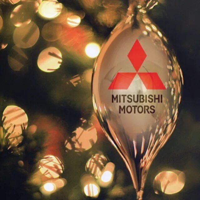 Mitsubishi новый год. Митсубиси с новым годом. Митсубиси с елкой новогодней. Елка в Mitsubishi.
