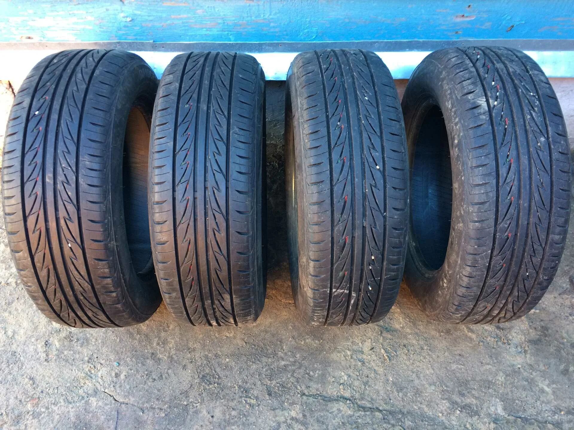 Купить резину 13 радиус лето. Bridgestone 185/60 r14. Бриджстоун 185 60 14 летняя. Колеса 185/60/14 Бриджстоун лето. Резина Бриджстоун летняя 185/60/14.