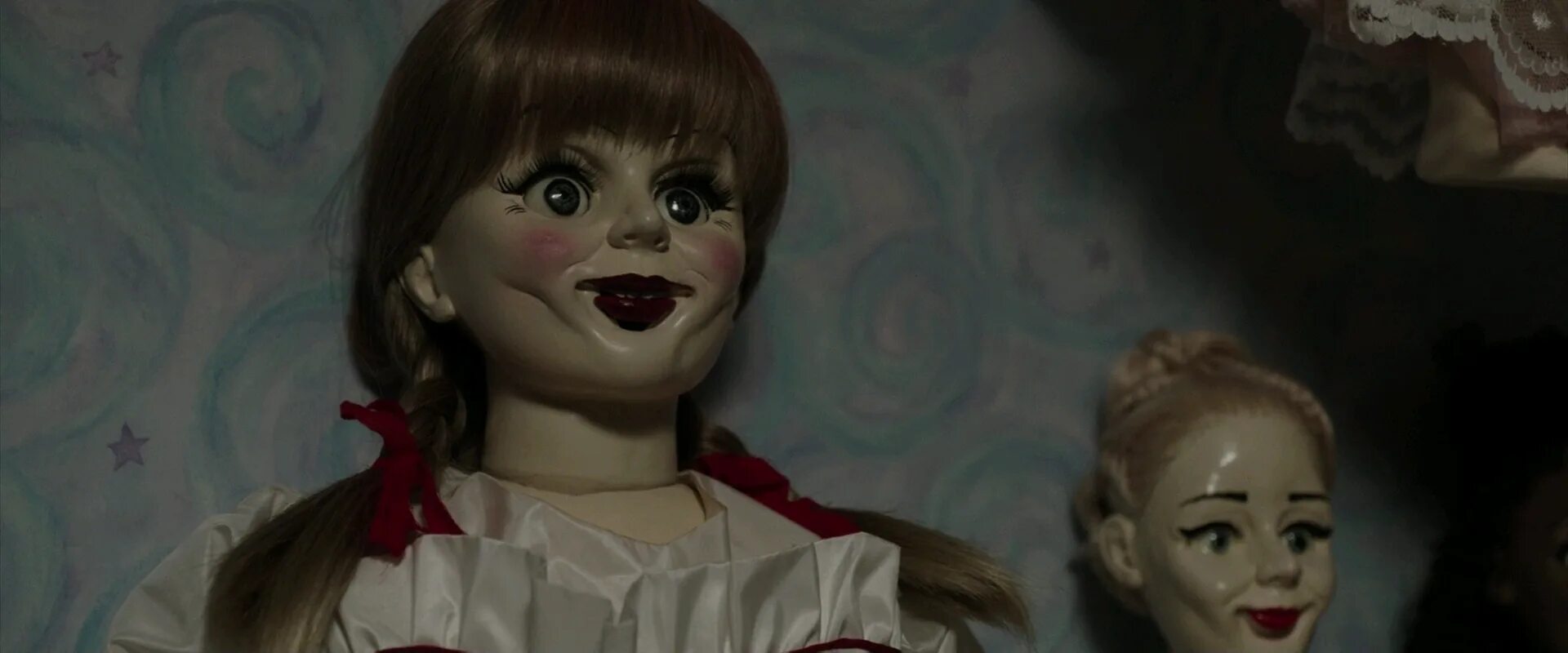 проклятие куклы анабель 3. проклятая кукла анабель. проклятье анабель 3 часть. анабель 1 на русском. анабель 1 на русском.