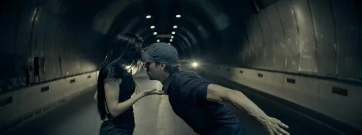 Bailando ft. Bailando enrique iglesias ft. Энрике иглесиас. Девушки из клипов enrique iglesias. Bailando enrique iglesias ft.