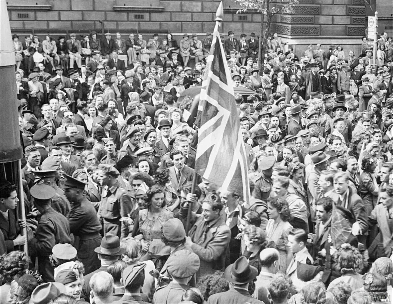 После победы второй. Лейбористская партия Великобритания 1945. Победа лейбористов в Великобритании 1945. Великобритания после второй мировой войны лейбористы. Великобритания после войны 1945.