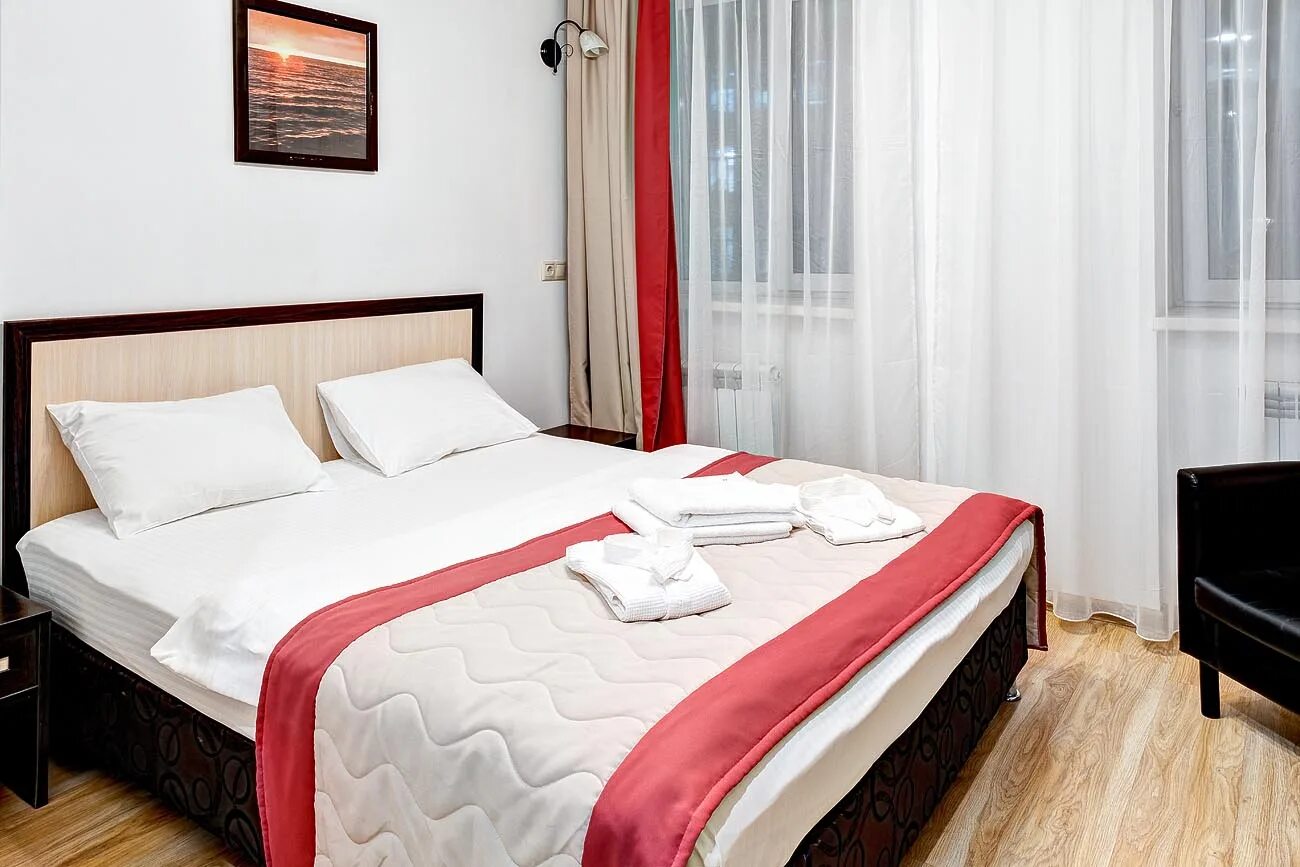 отель холидей инн москва. гостиница холидей инн москва лесная. гостиница метро курская. гостиница метро лесная. холидей лесная москва гостиница.