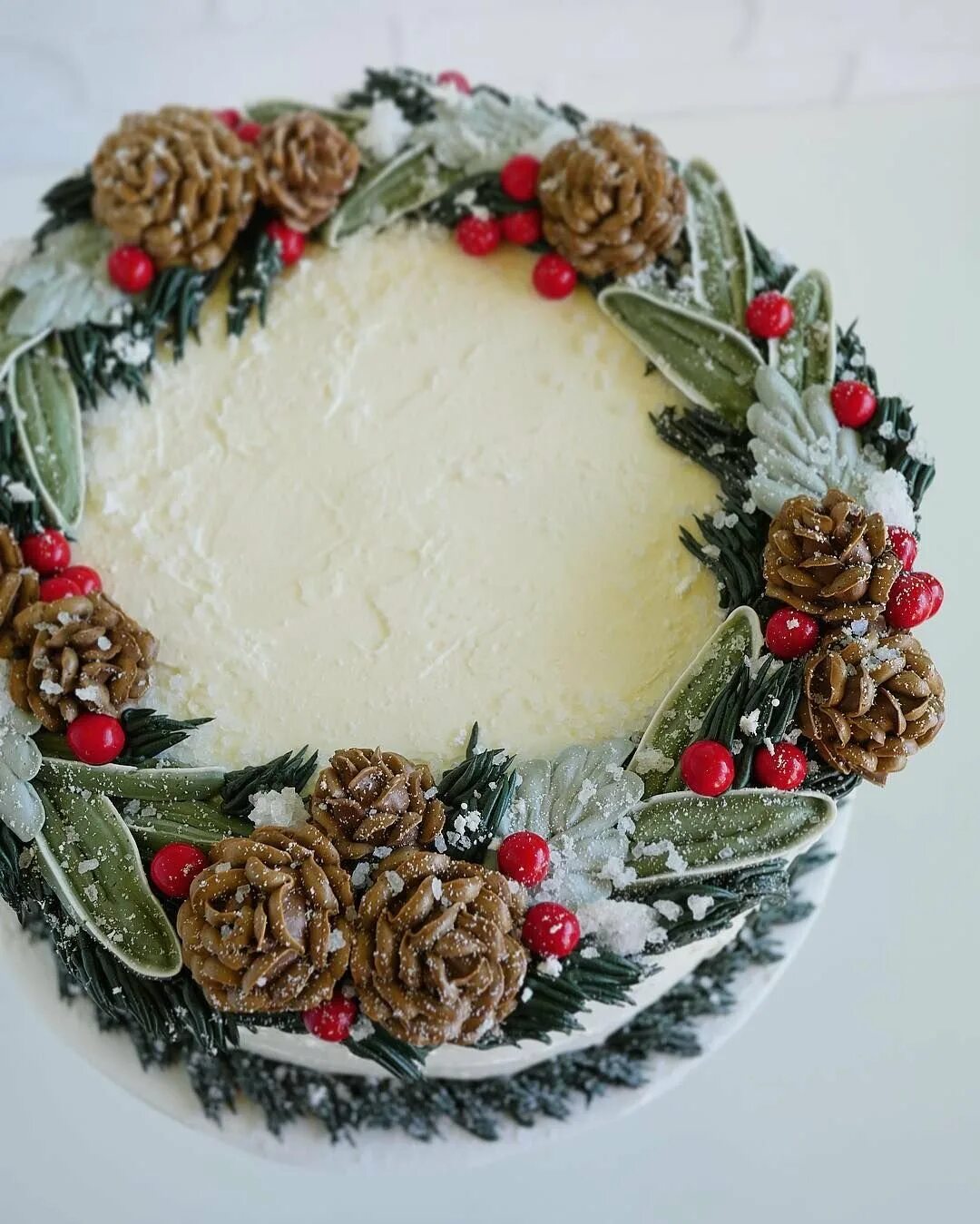торт рождественский венок. торт венок на новый год. торт в виде новогоднего венка. торт венок на новый год. торт медовый венок.