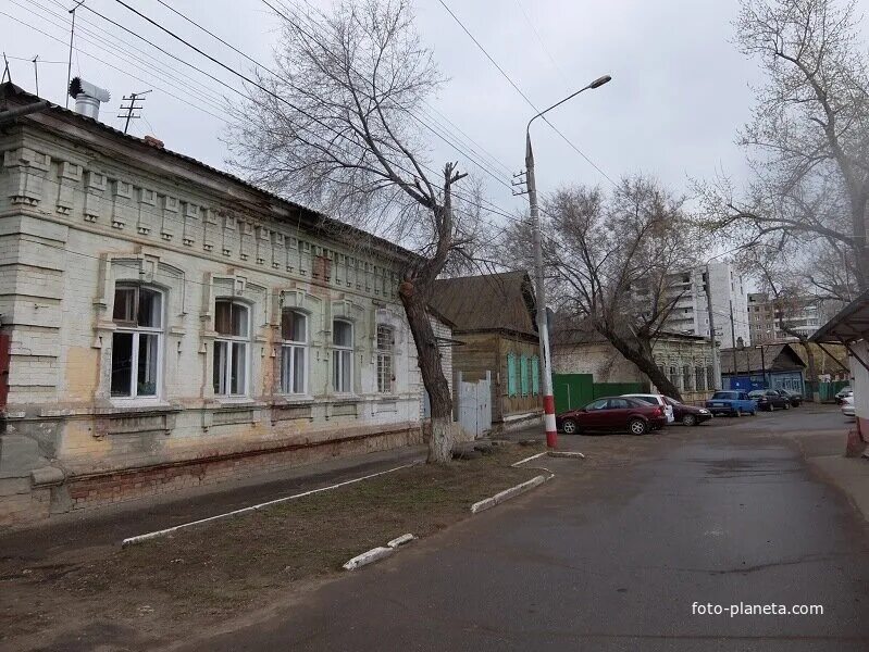 Улицы города Энгельса. Город Энгельс улица Театральная. Энгельс центр города. Улица в России Энгельс.