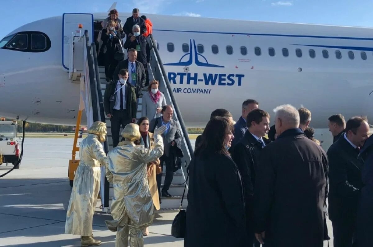 Аэропорт Ремезов Тобольск. Открытие аэропорта в Тобольске. Маслова аэропорт Тобольск.