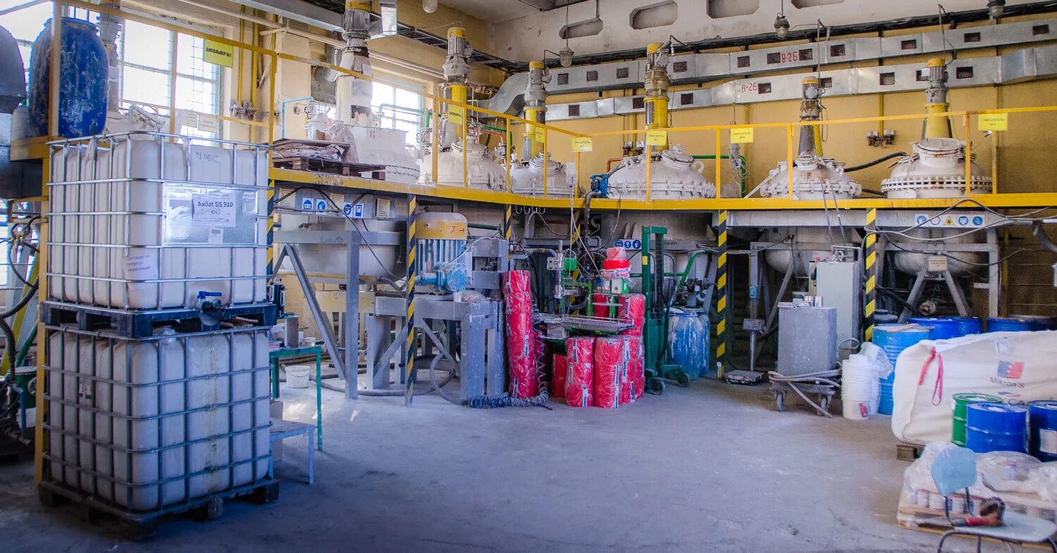 производство краски. производство лакокрасочных материалов. астраханский лакокрасочный завод. завод лкп. завод русские краски ярославль история.