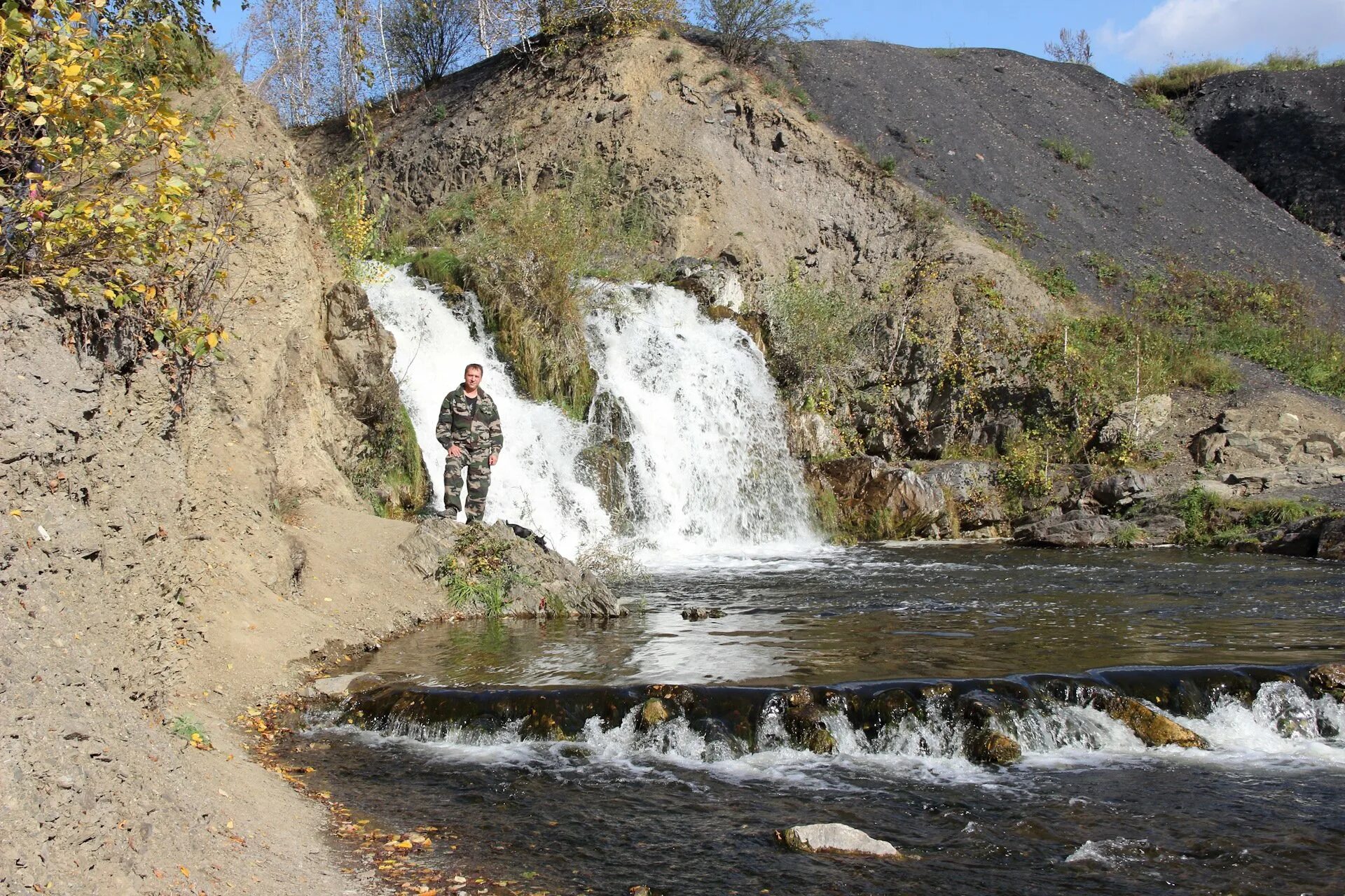 Поселок горный район. Улантова гора Тогучинский район. Салаир водопад. Водопад в поселке горный Новосибирская область Тогучинский район. Салаир горы.