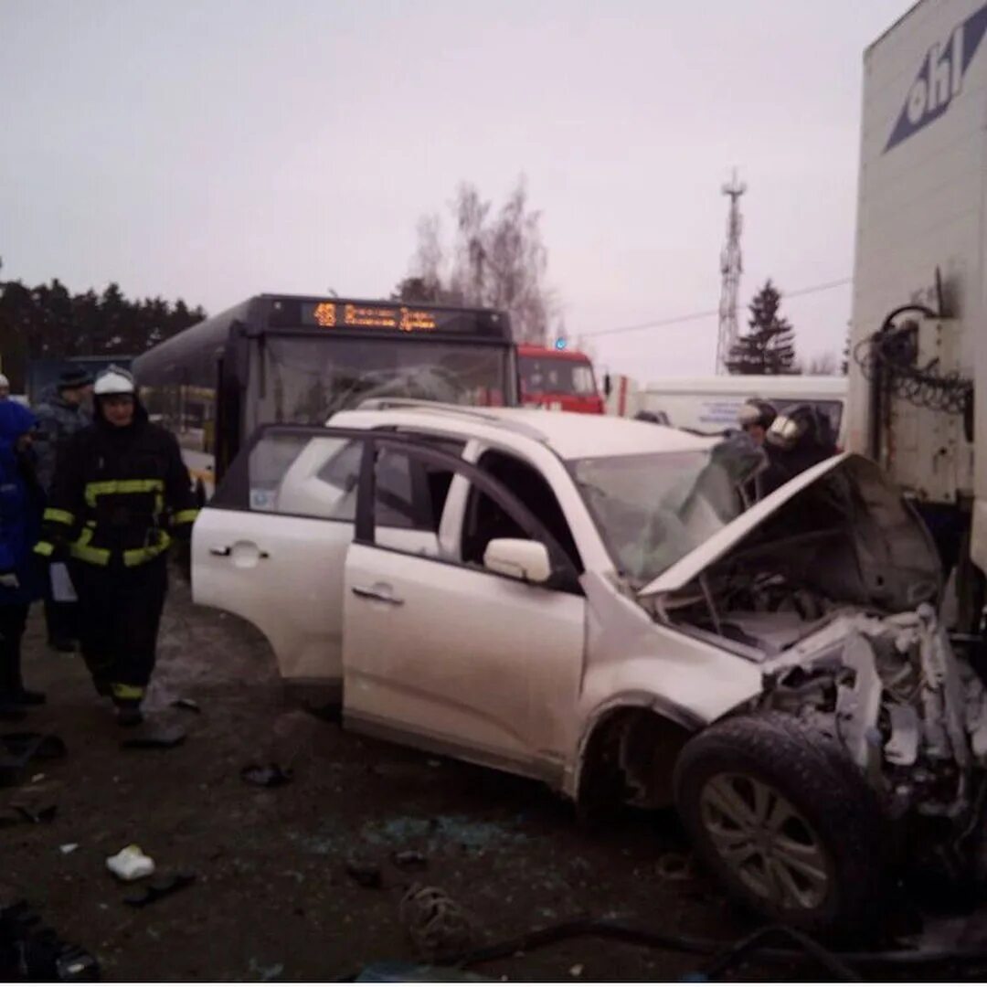 ДТП Орехово Зуево Малодубенское шоссе. Авария в Орехово Зуево на Малодубенском шоссе. ДТП Орехово Зуево 23.01.2023. Новости орехово зуево свежие происшествия