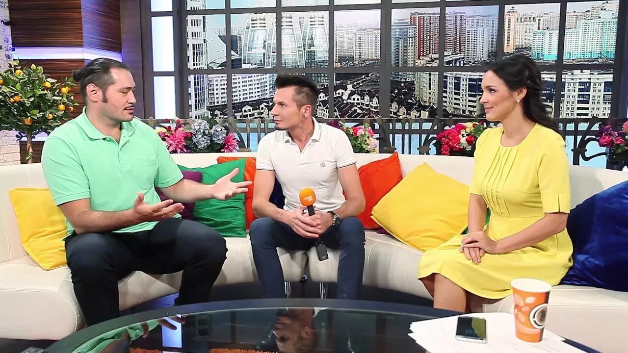 Утреннюю программу утреннее шоу