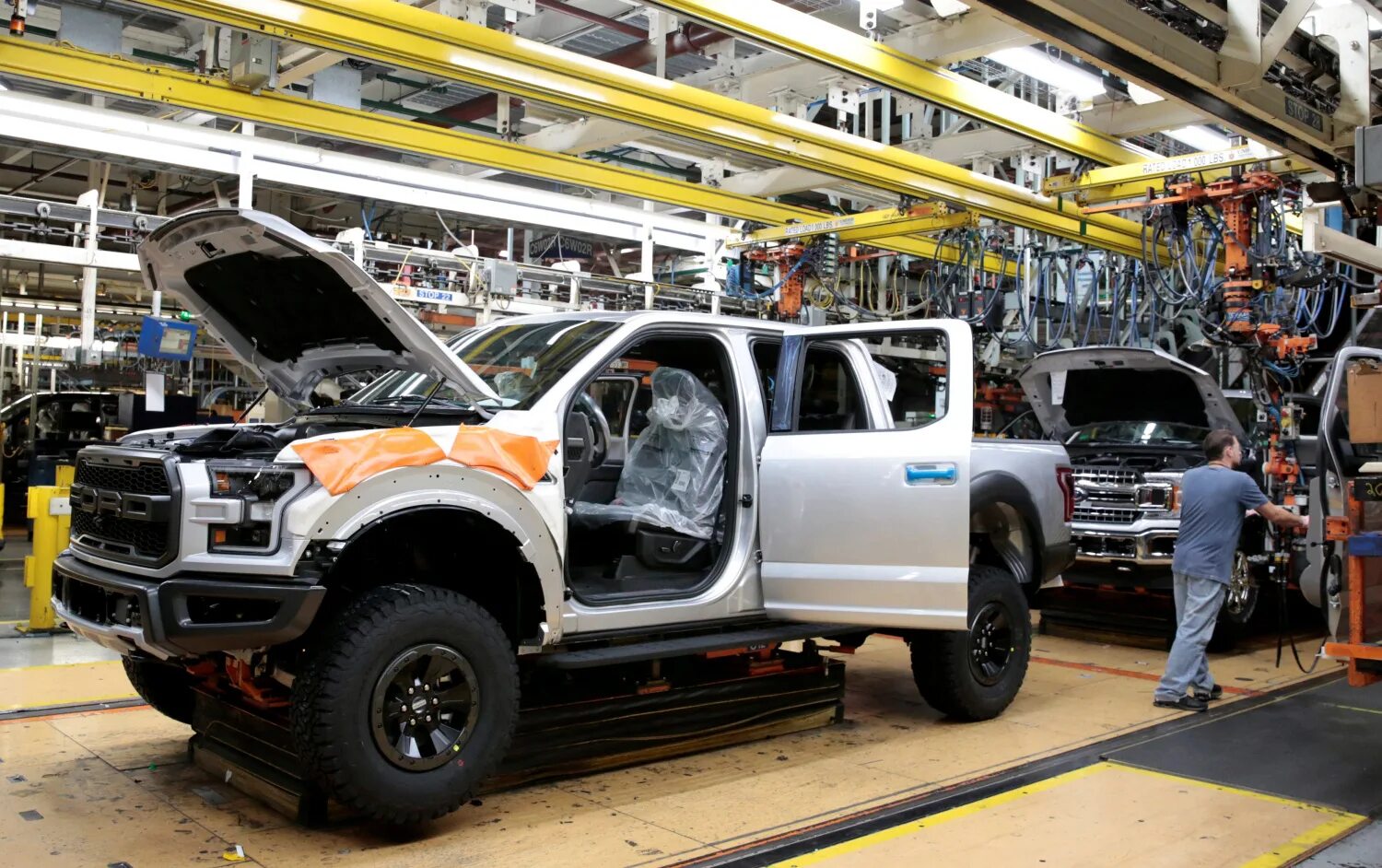 Завод Ford f150. Автомобильная промышленность США. Автомобильная промышленность США автомобили США. Промышленники США.