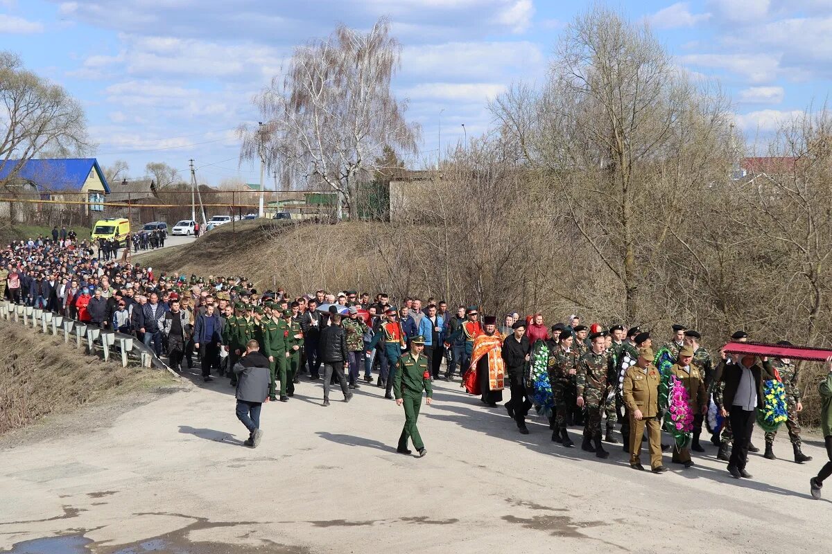 Похороны солдат погибших в Украине. Дрожжановский район.