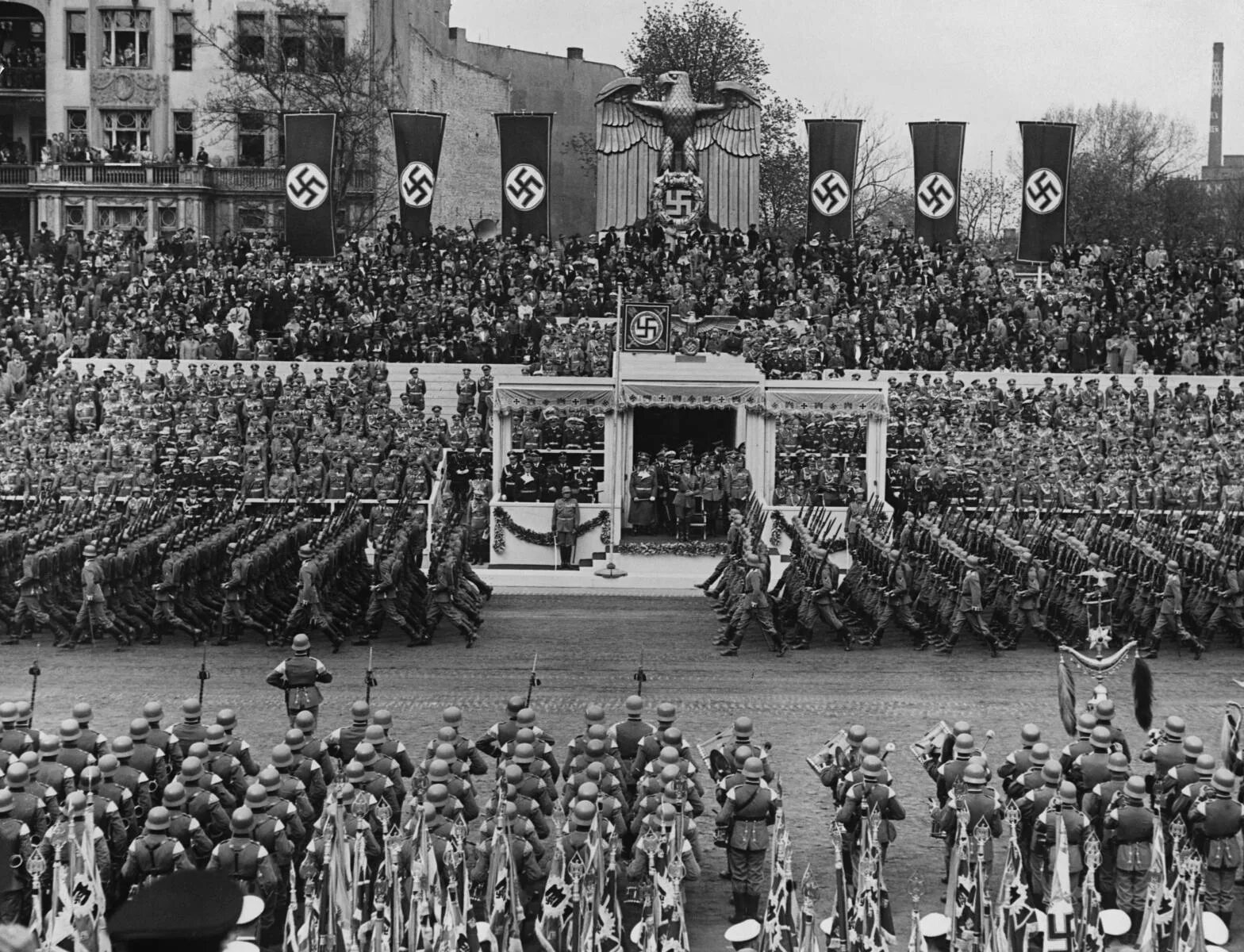Италия 1939 год. Третий Рейх в Германии 1933.