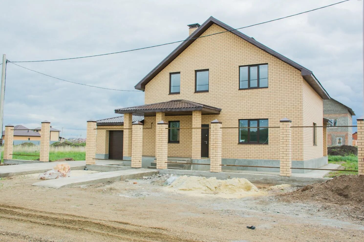 строящиеся дома оренбурга. стройка дома. строящийся дом. жильё оренбург стройка. жильё оренбург стройка.