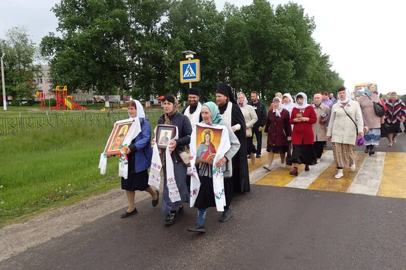 Погода в мамоновке. Село Мамоновка Воронежская область. Село Мамоновка Верхнемамонского района Воронежской области. Престольный праздник села. Площадь села Мамоновка Воронежской области.