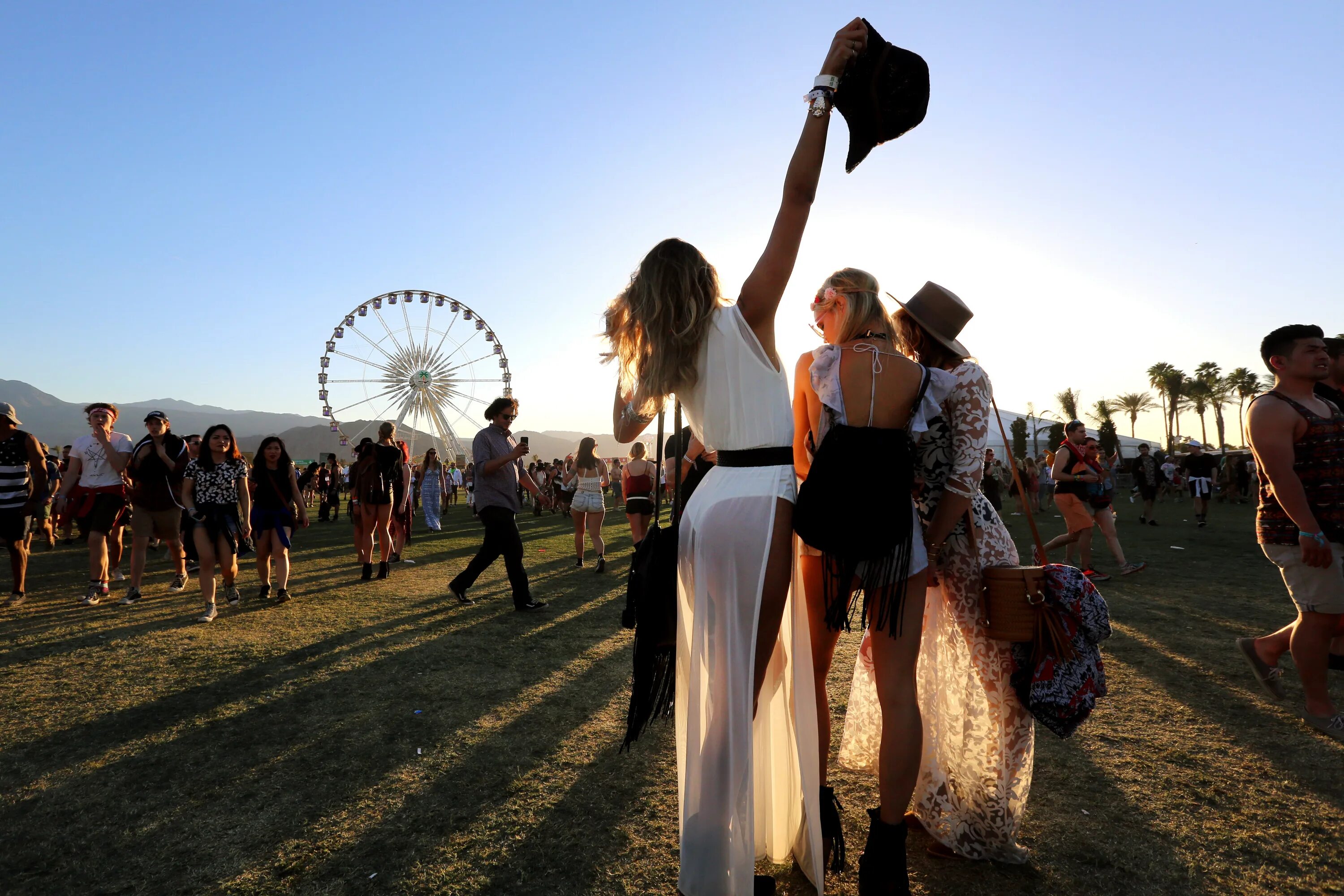 Фестиваль фото. Коачелла 2021. Коачелла 2022. Фестиваль в Лос Анджелесе Coachella. Фестиваль Коачелла 2021.