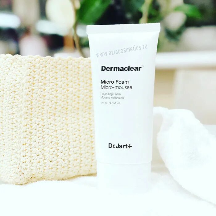 Micro cleanse. Dermaclear Micro Foam Micro-Mousse.