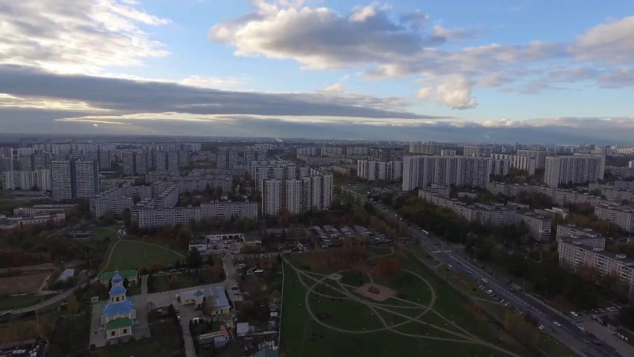 Юго западная ясенево. Район Ясенево Битцевский лес. Юго Запад Ясенево. Битцевский лесопарк с высоты птичьего полета. Москва район Ясенево Битцевский парк.