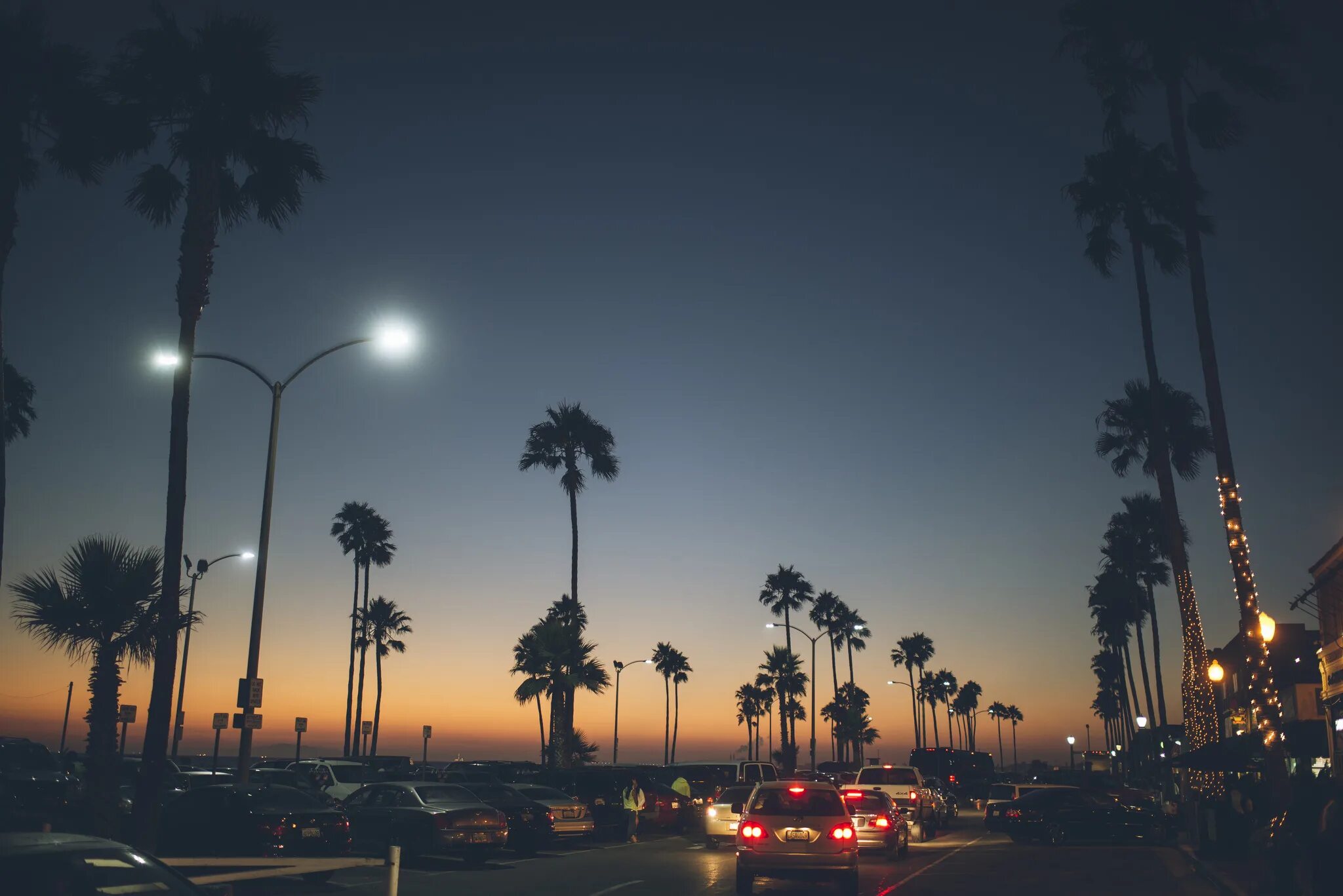 Обои на телефон эстетика лето. Лос Анджелес Калифорния пальмы. Сансет роад Лос Анджелес. Дорога Майами Лос Анджелес. Лос Анджелес 80е.