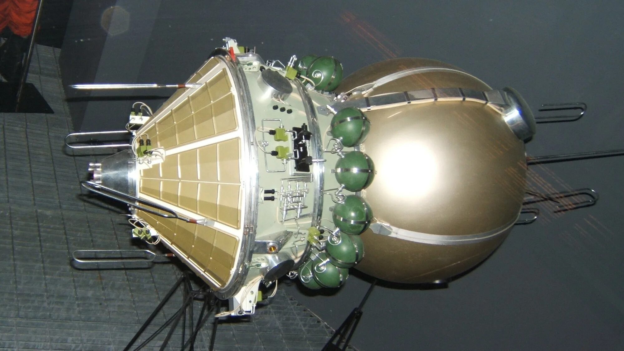 Sputnik r