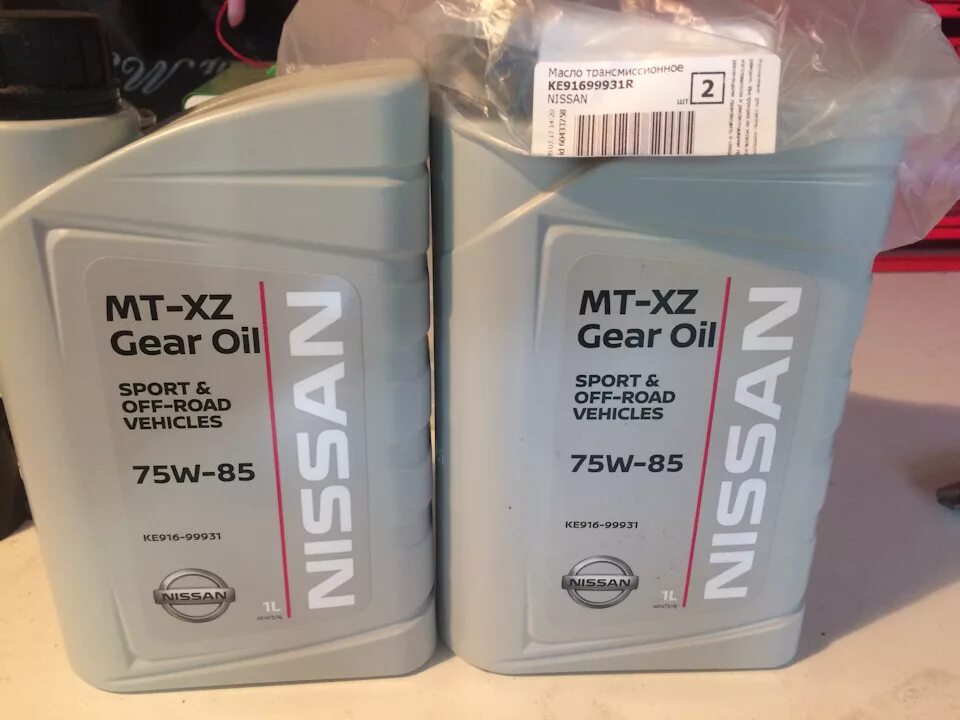 Какое масло залить кашкай 2.0 j11. Nissan MT-XZ Gear Oil 75w-85. Масло Nissan Qashqai j10. Трансмиссионное масло Ниссан Кашкай 1.6 механика. Масло коробки Nissan Qashqai j10.