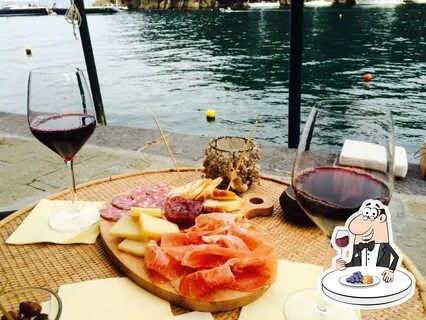 Winterose pub & bar, Portofino - Restaurant reviews.