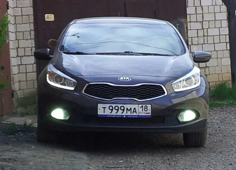 Kia ceed дхо. Ceed JD 2 ДХО. ДХО Киа СИД. Дневные ходовые Kia Ceed. Kia Ceed 2 JD ДХО цоколь.