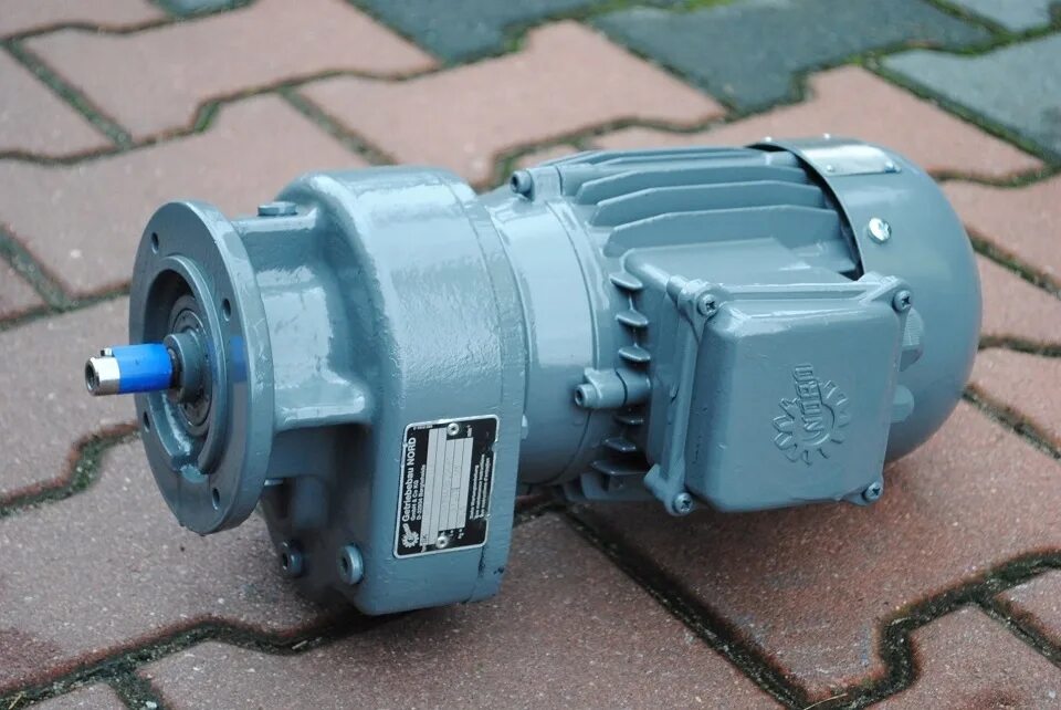 Мотор-редуктор r37-11. Мотор редуктор nord. Редуктор nord. Мотор-редуктор nord sk250-63/4. Мотор редуктор nord.