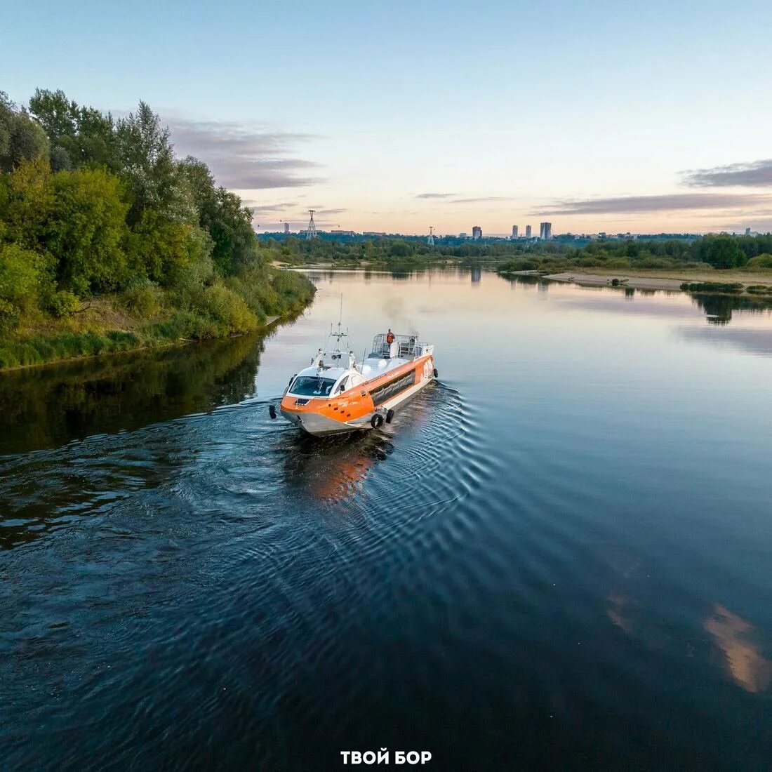 Валдай бор расписание. Бор нижний новгород. борский мост нижний новгород. теплоход бор нижний новгород. валдай по оке.