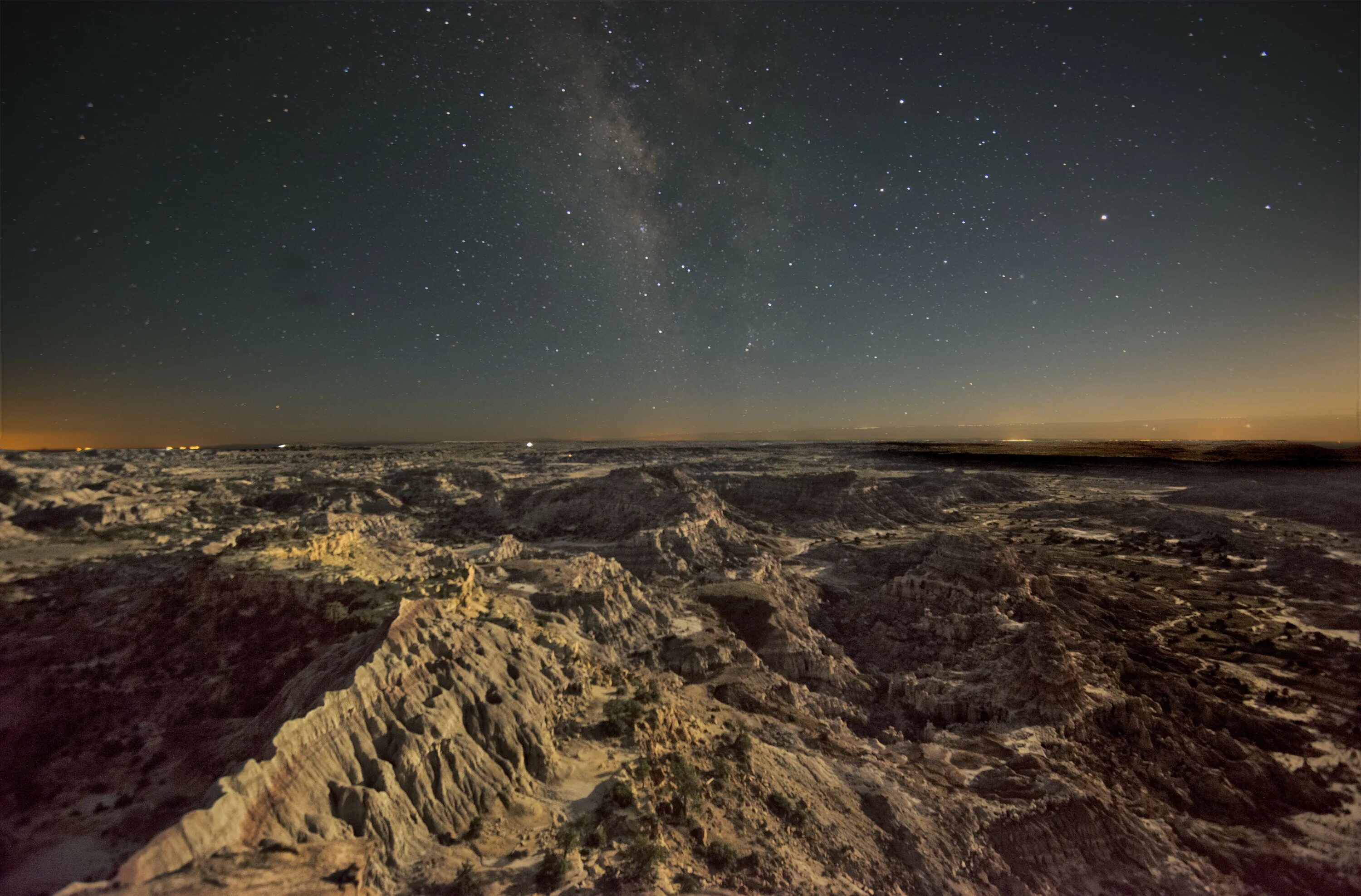 Созвездие горы. Скалистая земля ночь. 2807159-Rock-formation-Landscape-Milky-way.