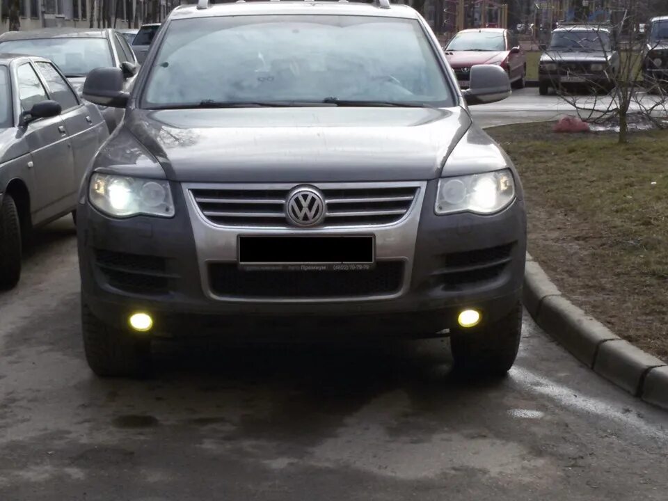 Volkswagen Touareg GP ПТФ. Фольксваген Туарег 2008 противотуманки led линзы. Фольксваген Туарег 2008 ПТФ. 2008 Туарег Фольксваген Туарег противотуманки.