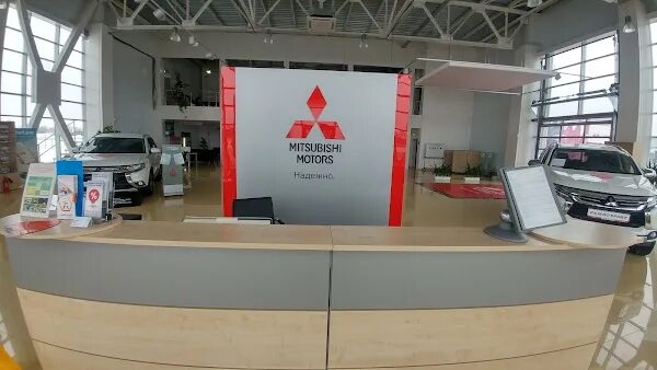 Mitsubishi саратов. Mitsubishi дилер. Автосалон Митсубиши Саратов. Магазин Митсубиси Саратов. Митсубиси салон Архангельск.