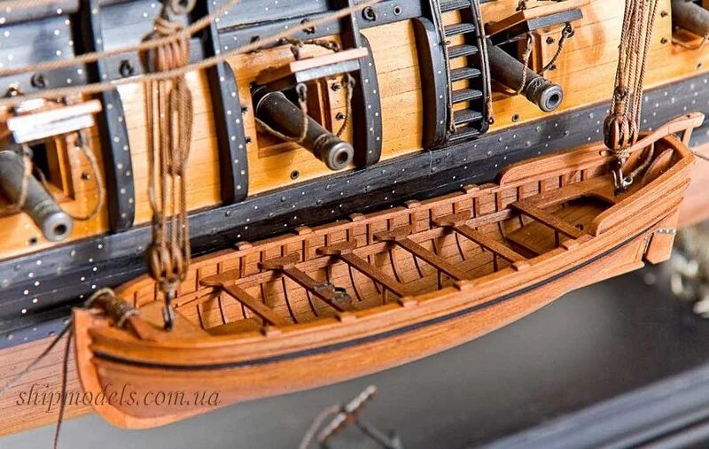 Палуба шлюпки. HMS Victory бимсы. Модель корабля Виктори.