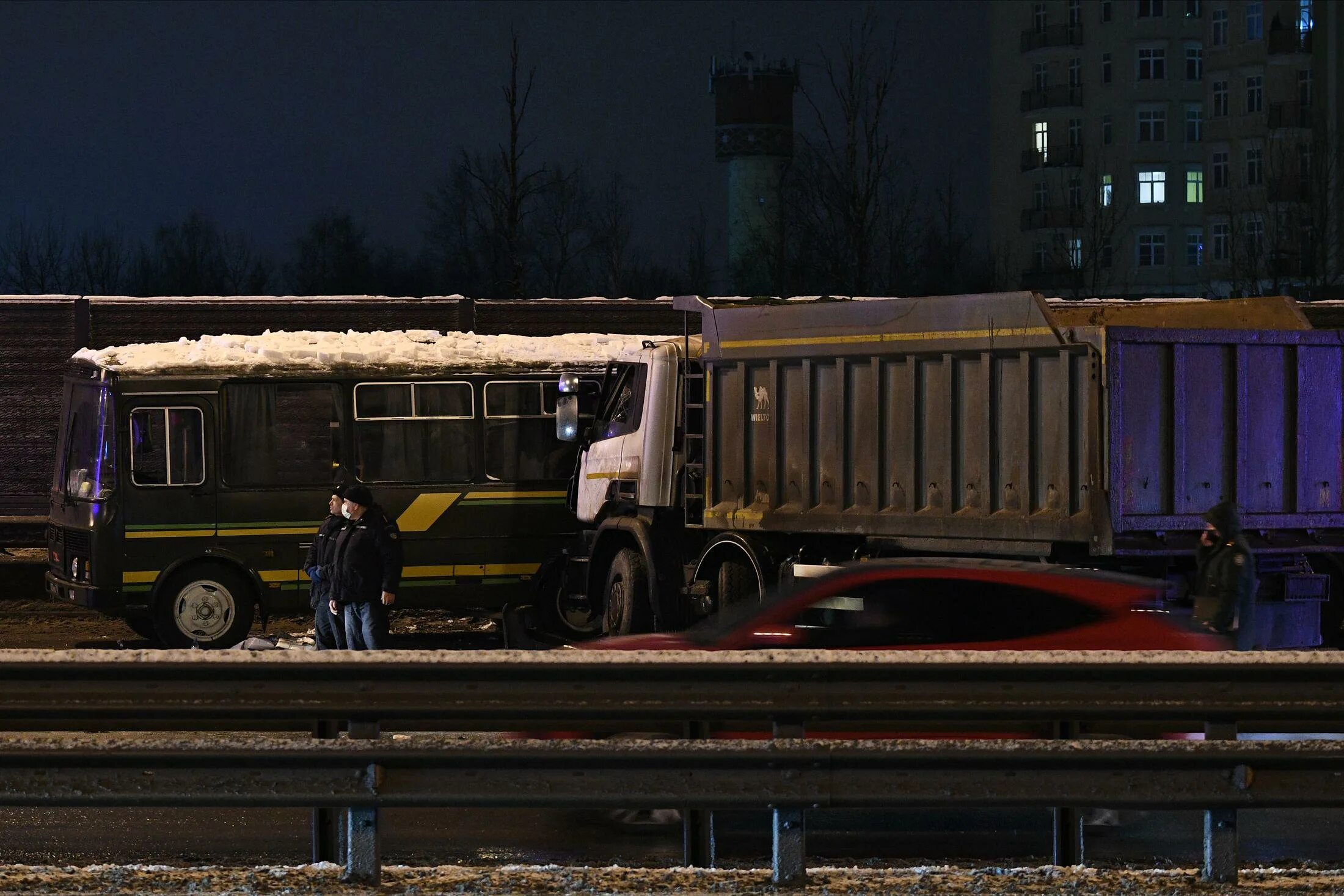 Дтп фура подмосковье. Дтп фура подмосковье. Дтп фура подмосковье. Сегодняшнее дтп на симферопольском шоссе. Дтп с автовышкой на дмитровском шоссе.