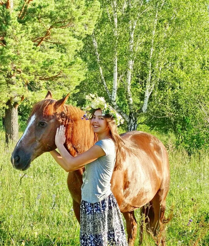 косит лиловым глазом слушать. рыжий конь косит лиловым глазом. косит лиловым глазом слушать. рыжий конь косит лиловым глазом. глаз рыжей лошади.