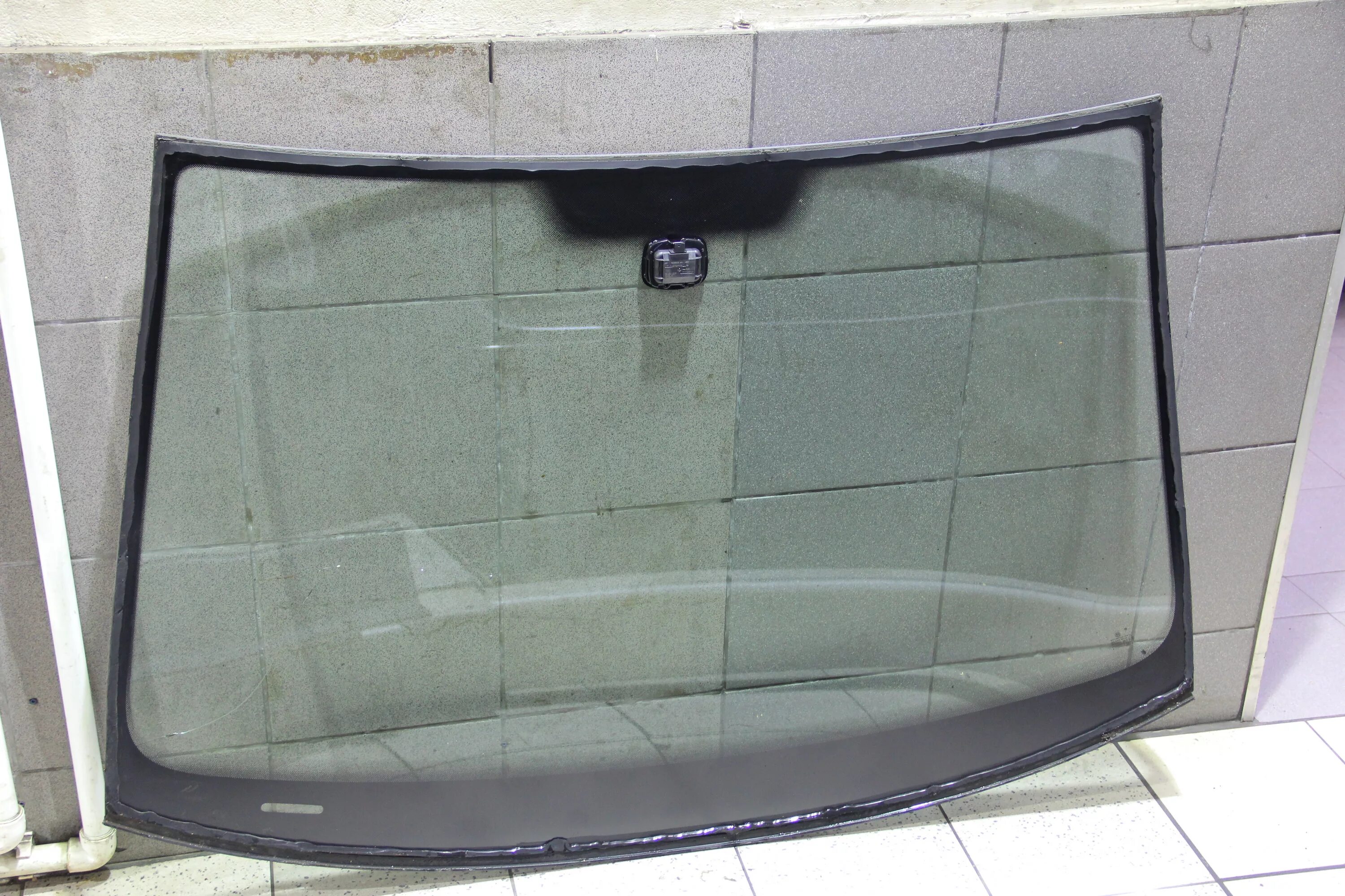 Vag 1t0845011dk. Vag5nr 845 011 h nvb. Лобовое стекло туарег нф. Оригинальные стекла фольксваген. Лобовое стекло на туарег 2009 с подогревом.