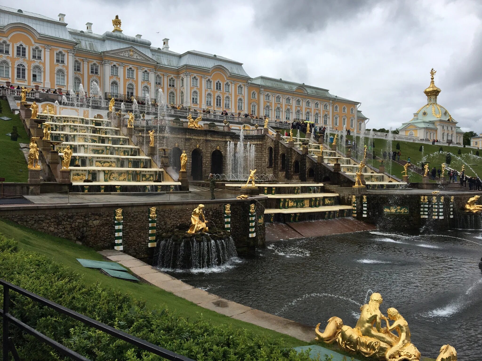 Град Петра Санкт-Петербург. Петергоф град. Град Петра Великого 4 класс.