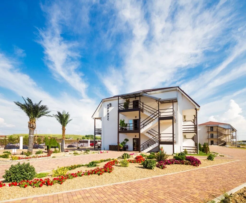 Tizdar family resort spa 5. Отель тиздар азовское. Tizdar family resort spa 5. Тиздар фэмили резорт. Тиздар отель на азовском море.