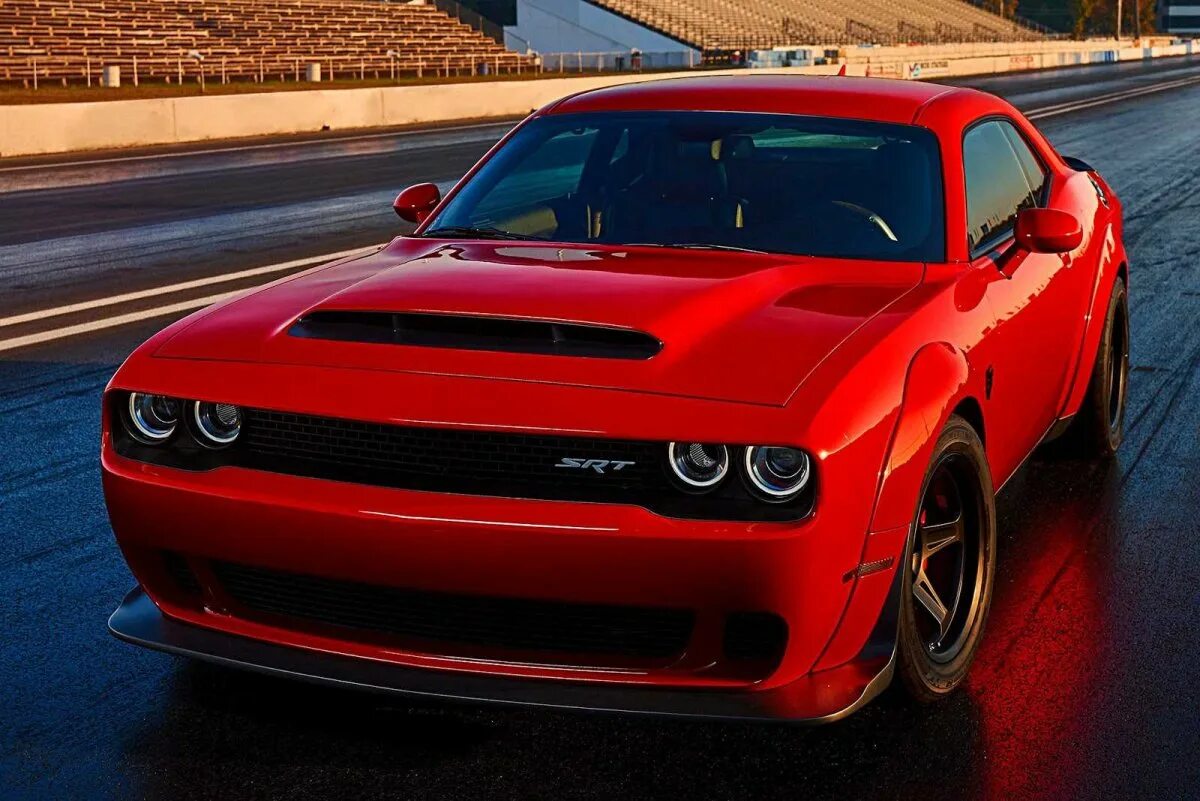 Dodge srt 170. Додж СРТ демон. Додж Челленджер СРТ. Додж Челленджер srt Demon. Dodge Challenger srt 2018.