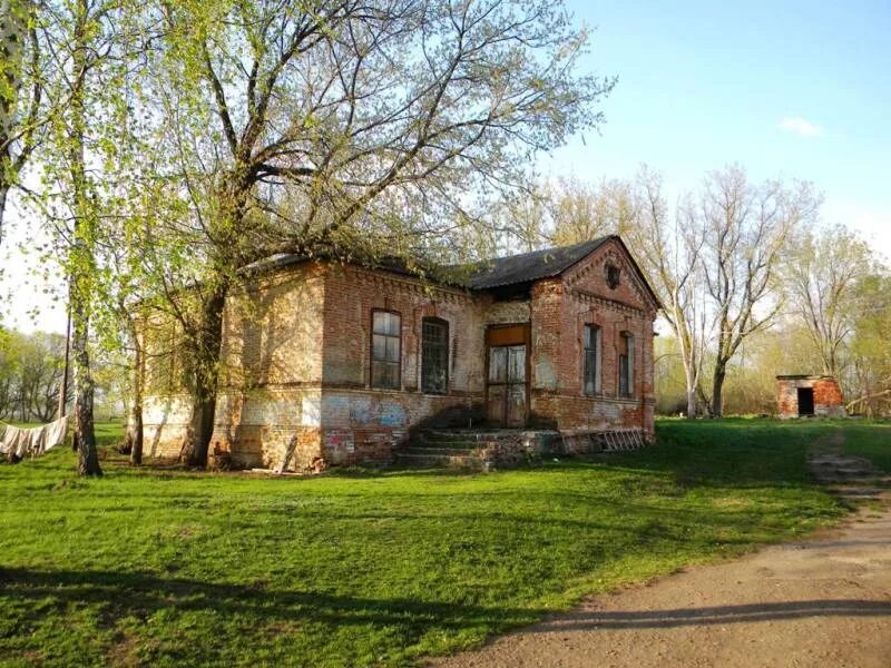 Погода верхний реутец курской области медвенского района. Нижний Реутец Курская область. Село Нижний Реутец Курская область. Верхний Реутец Медвенский район. Верхний Реутец Курская область.